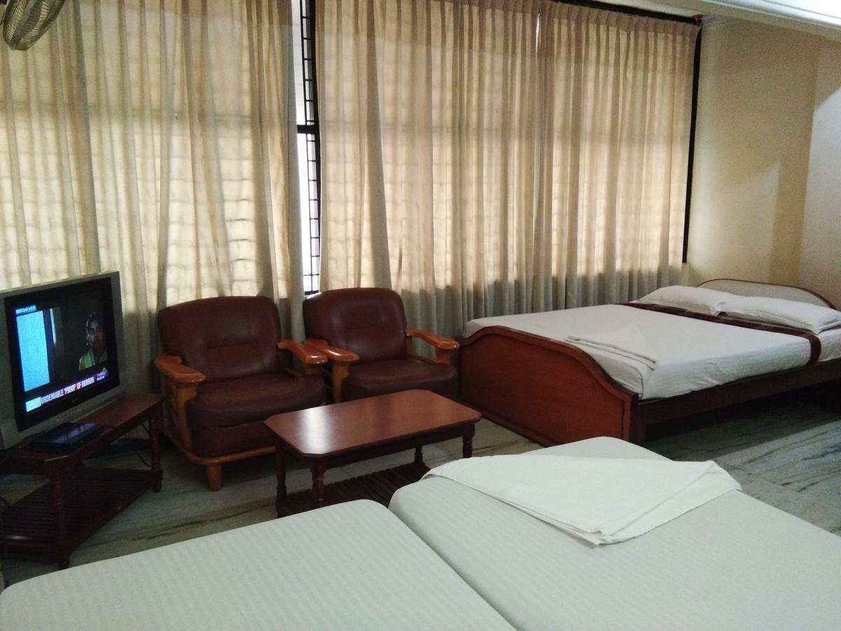 ホテル Kl Residency マイソール エクステリア 写真