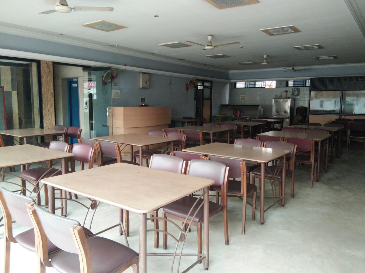 ホテル Kl Residency マイソール エクステリア 写真